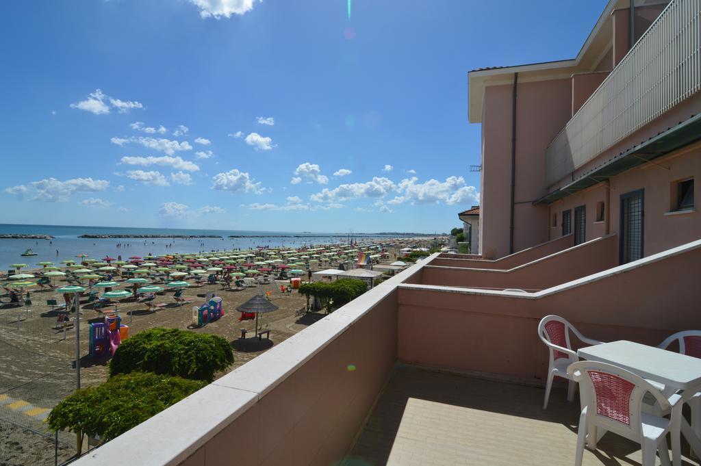 Hotel Vistamare Viserba Rimini Exterior foto